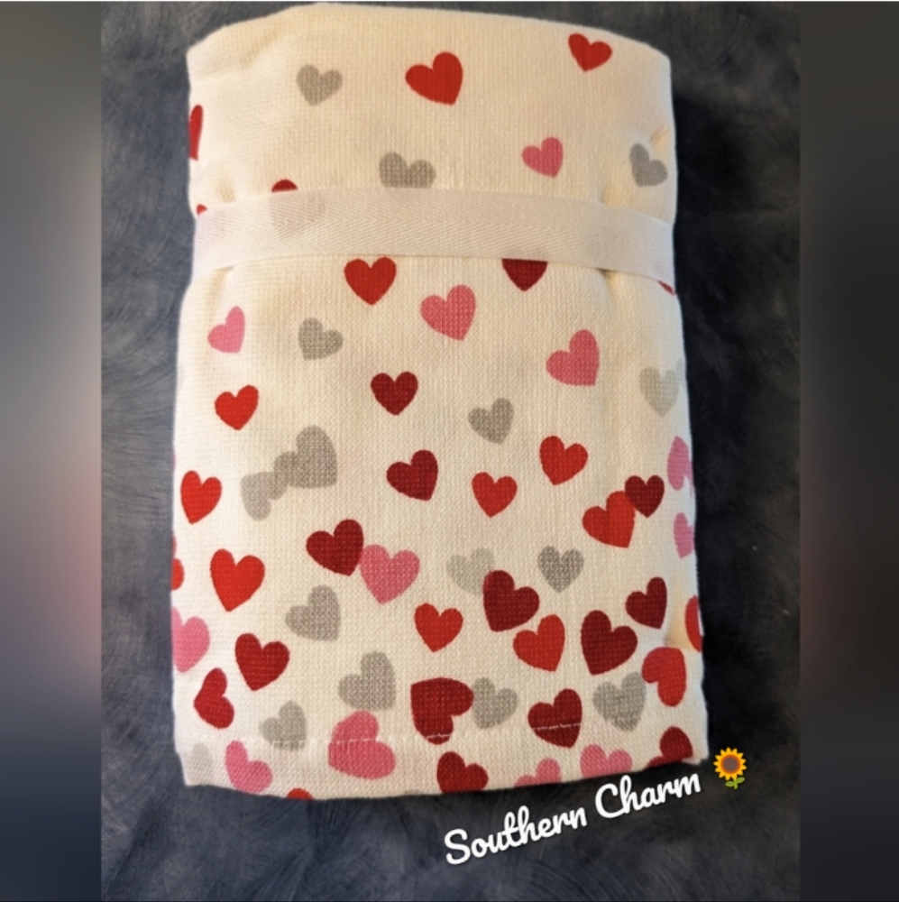 🆕💞2 Pk Valentine's Hand Towels